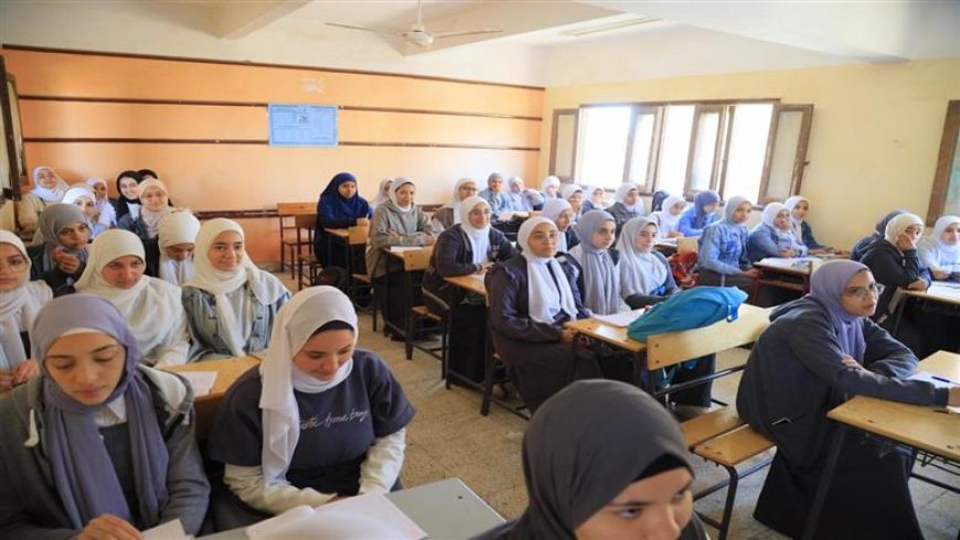 طلاب الدبلومات الفنية يبحثون عن جمع كلمة "قطيع"