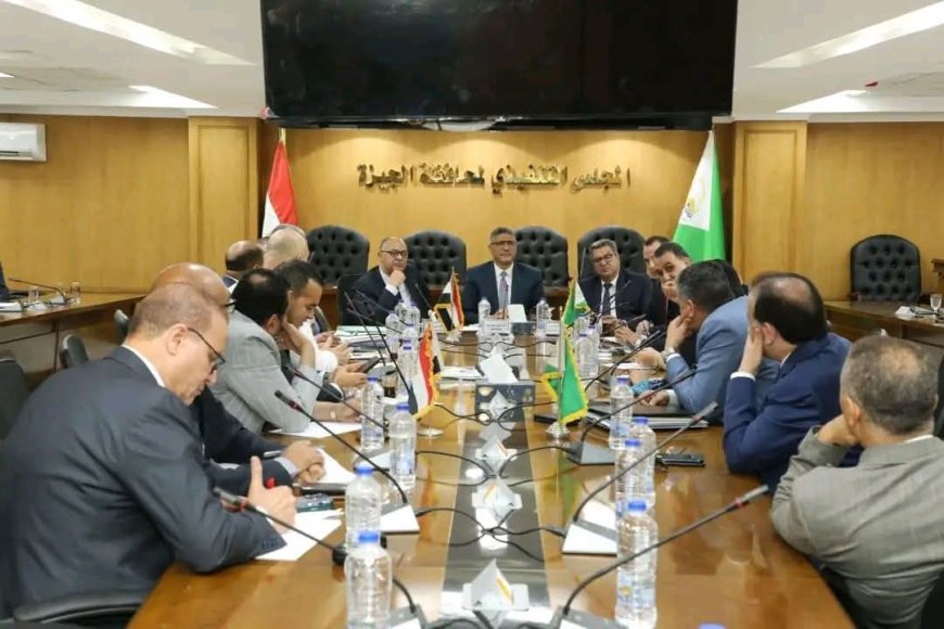 محافظ الجيزة يبحث مع نواب البرلمان حلول سريعة لأزمة طلاب المدارس التجريبية
